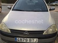 Usado Opel Corsa Comfort 75 CV (55 kW) 2002 Gris / plata Utilitario