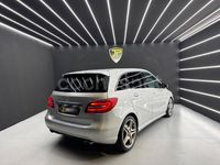 Usado Mercedes B180 109 CV (80 kW) 2013 Gris / plata Utilitario