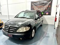 Usado Ssangyong (KGM) Rodius 165 CV (121 kW) 2007 Negro Monovolumen