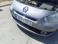 Usado Renault Fluence Dynamique 105 CV (77 kW) 2010 Gris / plata Berlina