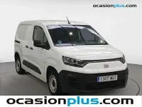Usado Fiat Doblò 102 CV (75 kW) 2023 Blanco Monovolumen