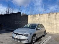Usado VW Golf VIII Life 115 CV (84 kW) 2021 Gris / plata Berlina