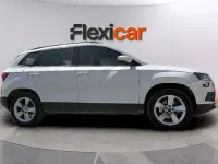 Usado Skoda Karoq Ambition 150 CV (110 kW) 2020 Blanco SUV