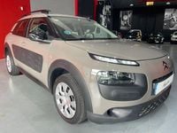 Usado Citroën C4 Cactus PureTech 82 CV (60 kW) 2017 Gris / plata Utilitario