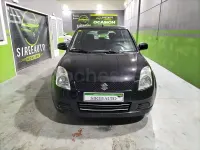 Usado Suzuki Swift GL 92 CV (67 kW) 2007 Negro Utilitario