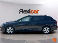 Usado VW Golf VIII Life 110 CV (80 kW) 2022 Negro Familiar