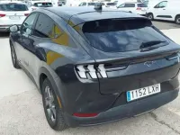 Usado Ford Mustang Mach-E 216 kW (294 CV) 2022 Gris SUV