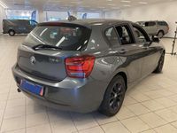 Usado BMW 118 Comfort Edition 150 CV (110 kW) 2015 Gris Utilitario