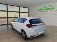 Usado Toyota Auris Hybrid Active 136 CV (100 kW) 2019 Blanco Utilitario