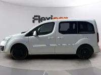 Usado Peugeot Partner Tepee Access 100 CV (73 kW) 2016 Blanco Monovolumen