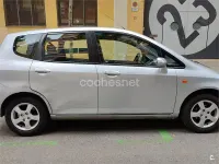 Usado Honda Jazz ES 83 CV (61 kW) 2002 Gris / plata Utilitario