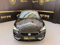 Usado Seat Leon FR 150 CV (110 kW) 2022 Negro Familiar
