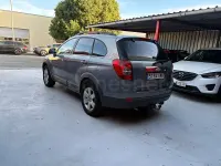 Usado Chevrolet Captiva LT 150 CV (110 kW) 2010 Gris / plata SUV