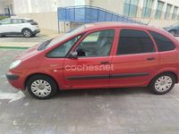Usado Citroën Xsara Picasso Exclusive 110 CV (80 kW) 2007 Granate Monovolumen