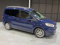 Usado Ford Tourneo Courier Ambiente 102 CV (75 kW) 2017 Azul Monovolumen