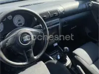 Usado Seat Leon 90 CV (66 kW) 2002 Negro Utilitario