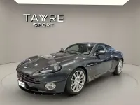 Usado Aston Martin Vanquish 528 CV (388 kW) 2005 Gris / plata Coupe