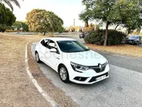 Usado Renault Mégane III Bose Edition 130 CV (95 kW) 2016 Blanco Berlina