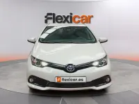 Usado Toyota Auris Hybrid Edition 136 CV (100 kW) 2018 Blanco Berlina