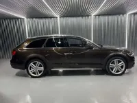 Usado Audi A6 Allroad Advanced Plus 313 CV (230 kW) 2012 Marrón Familiar