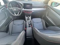 Usado Seat Ibiza FR 110 CV (80 kW) 2022 Gris Utilitario