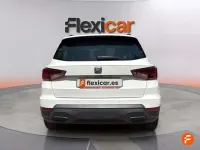Usado Seat Arona Style Plus 110 CV (80 kW) 2022 Blanco SUV