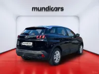 Usado Peugeot 3008 Active 131 CV (96 kW) 2019 Negro SUV