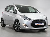 Usado Hyundai ix20 90 CV (66 kW) 2017 Gris plata Utilitario