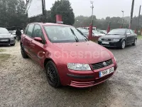 Usado Fiat Stilo Dynamic 103 CV (75 kW) 2002 Granate Berlina