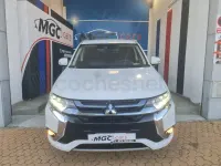 Usado Mitsubishi Outlander P-HEV 203 CV (149 kW) 2018 Blanco SUV