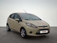 Usado Ford Fiesta Ambiente 68 CV (50 kW) 2006 Beige Utilitario
