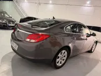 Usado Opel Insignia Edition 130 CV (95 kW) 2010 Gris / plata Berlina