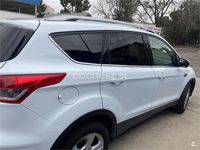 Usado Ford Kuga Trend 120 CV (88 kW) 2016 Blanco SUV
