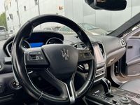 Usado Maserati Ghibli GranLusso 349 CV (256 kW) 2017 Gris Berlina