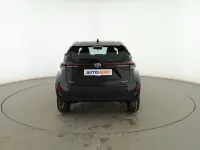 Usado Toyota Yaris Cross Active 116 CV (85 kW) 2021 Negro SUV