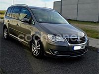 Usado VW Touran Advance 105 CV (77 kW) 2010 Marrón Monovolumen
