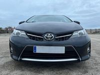 Usado Toyota Auris Active 90 CV (66 kW) 2015 Azul Berlina