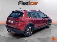 Usado Peugeot 2008 Allure 110 CV (80 kW) 2016 Rojo SUV