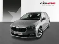 Usado Skoda Fabia Selection 115 CV (84 kW) 2025 Gris / plata Utilitario