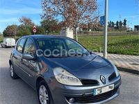 Usado Renault Clio II Dynamique 100 CV (73 kW) 2006 Azul Berlina