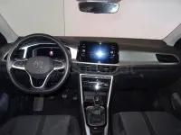 Usado VW T-Roc Life 115 CV (84 kW) 2025 Gris / plata SUV
