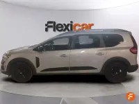 Usado Dacia Jogger Comfort 101 CV (74 kW) 2022 Gris Monovolumen