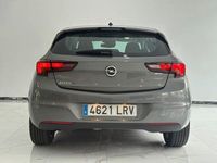 Usado Opel Astra Design & Tech 110 CV (80 kW) 2021 Plateado Utilitario