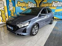 Usado Hyundai i20 100 CV (73 kW) 2024 Gris / plata Berlina
