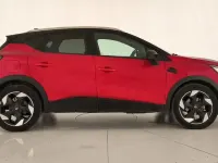 Usado Renault Captur Techno 100 CV (73 kW) 2025 Rojo SUV