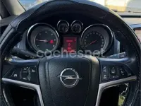 Usado Opel Astra Excellence 165 CV (121 kW) 2011 Negro Familiar