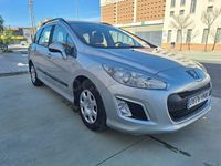 Usado Peugeot 308 SW Access 92 CV (67 kW) 2012 Gris / plata Familiar