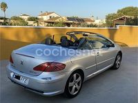 Usado Peugeot 307 CC 136 CV (100 kW) 2006 Gris / plata Descapotable