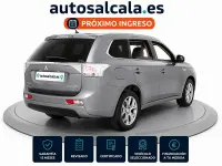 Usado Mitsubishi Outlander P-HEV 203 CV (149 kW) 2014 Gris / plata SUV