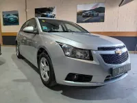 Usado Chevrolet Cruze LT 124 CV (91 kW) 2013 Gris / plata Berlina